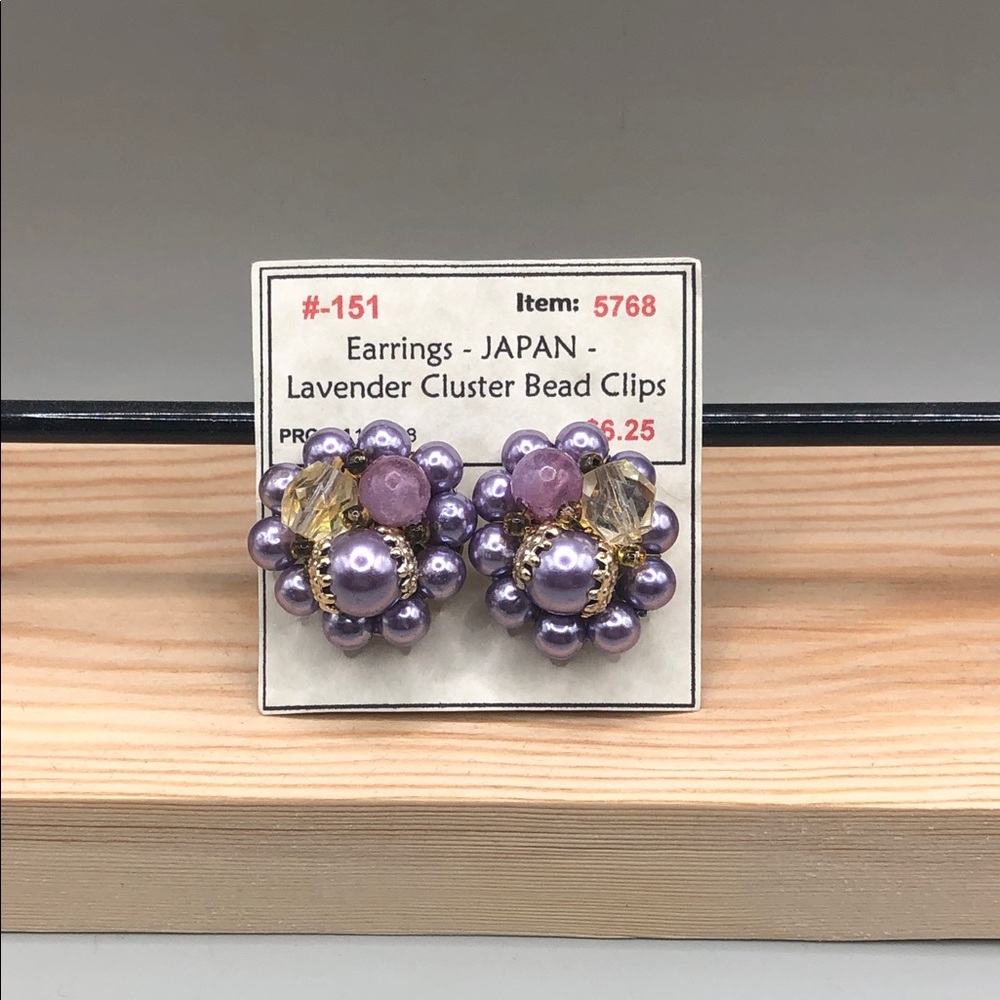 Mid century vintage old stock Japan cluster bead clip on earrings statement glam